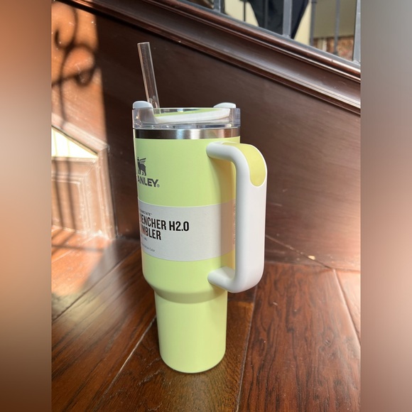 Limited Edition Stanley 40oz Quencher H2.0 - Picture 3 of 8